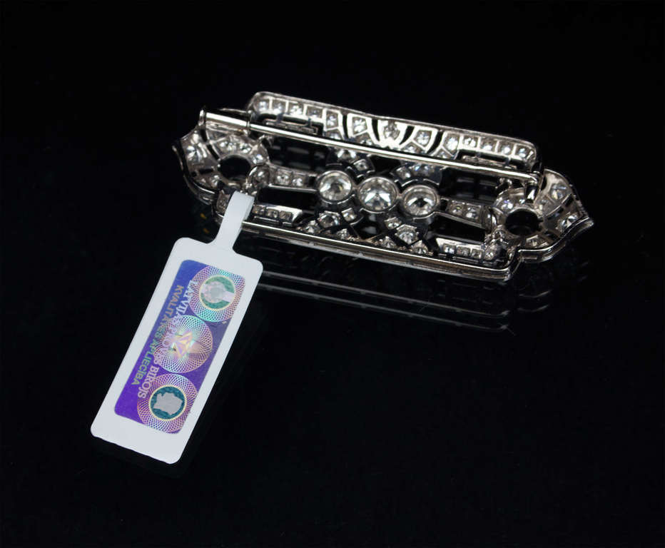 Platinum and gold alloy brooch with diamonds