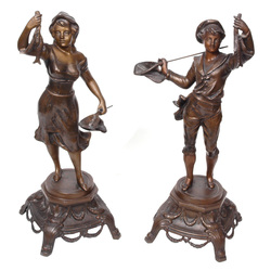 A couple of bronze figure