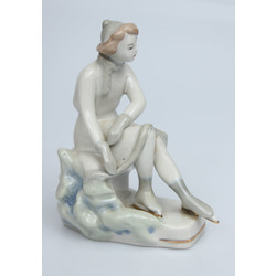 Porcelain figurine 