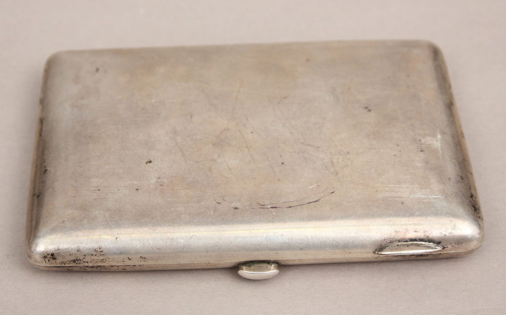Silver case for cigarettes