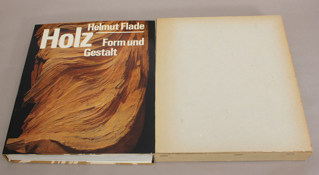 Helmut Flade, Holz. Form und Gestalt(книга о глине), в оригинальной коробке