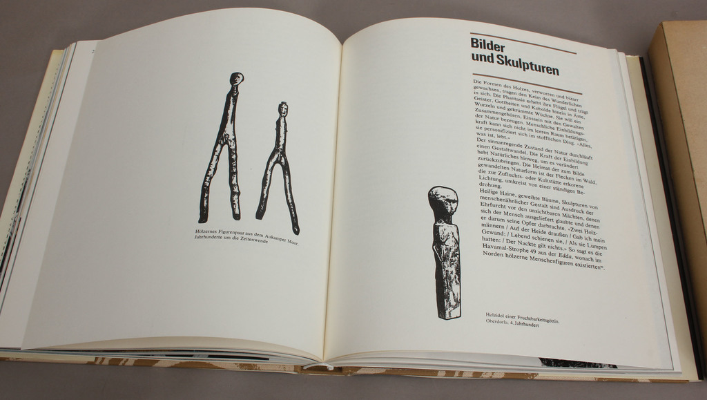 Helmut Flade, Holz. Form und Gestalt(book about clay), in the original box