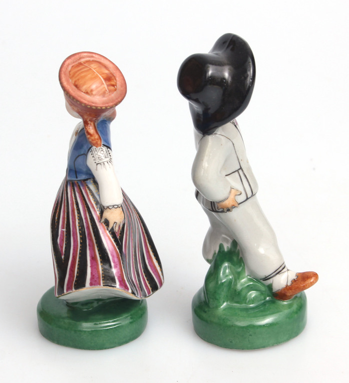 Couple of porcelain figurines 