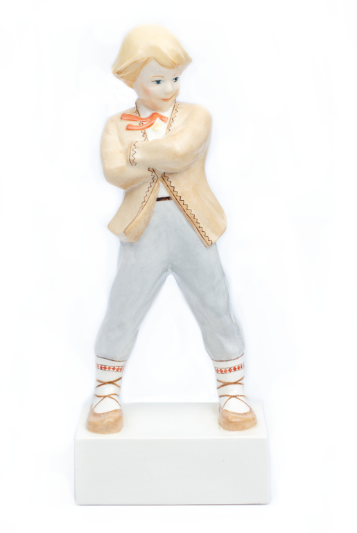 Porcelain figurine 