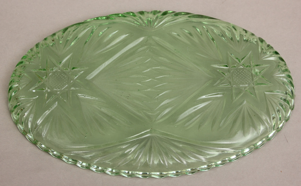 Zaļā stikla paplāte