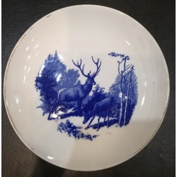 Porcelain plate with deer