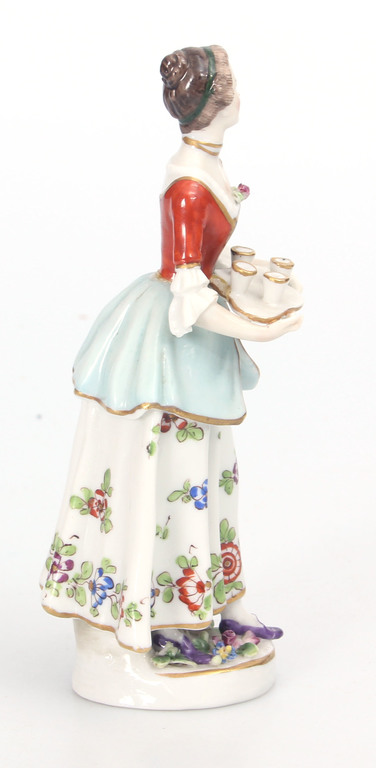 Porcelain figurine 