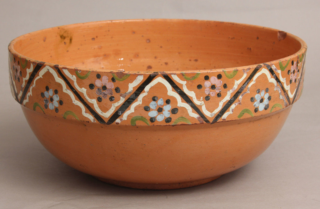 Ceramic bowl