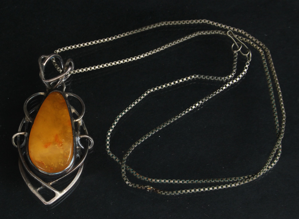 Chain with amber pendant