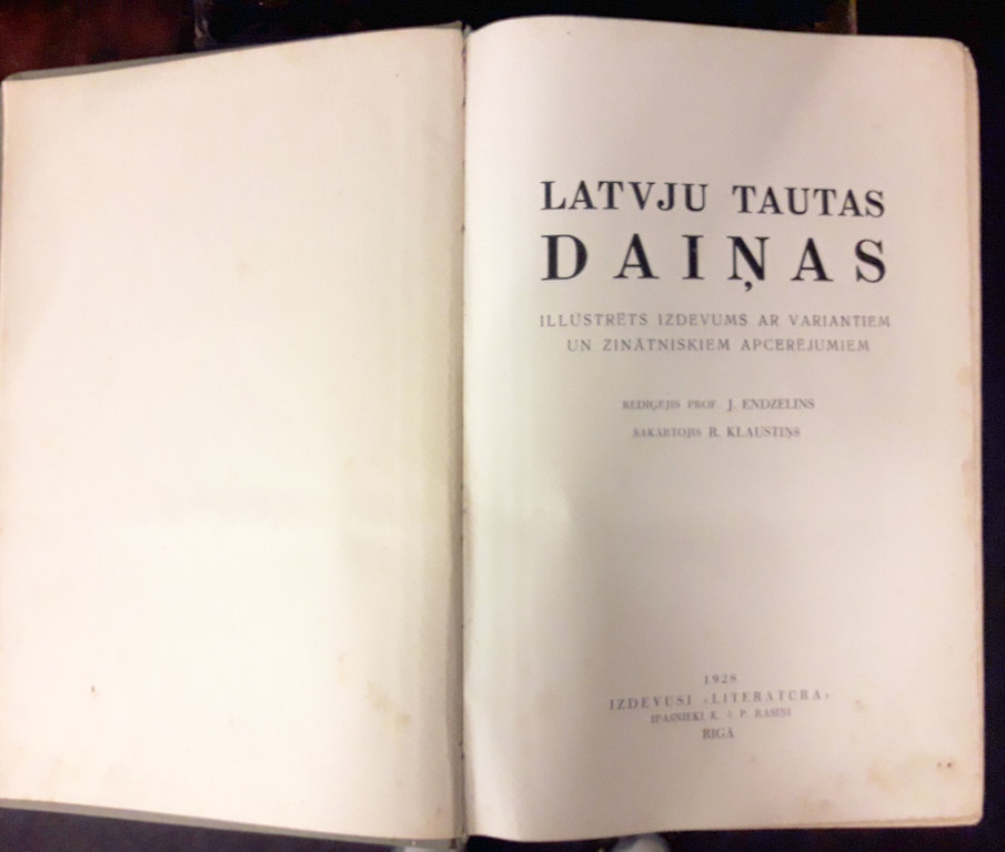 Книга “Latvju Tautas Dainas” 3 тома