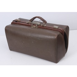 Leather suitcase / bag