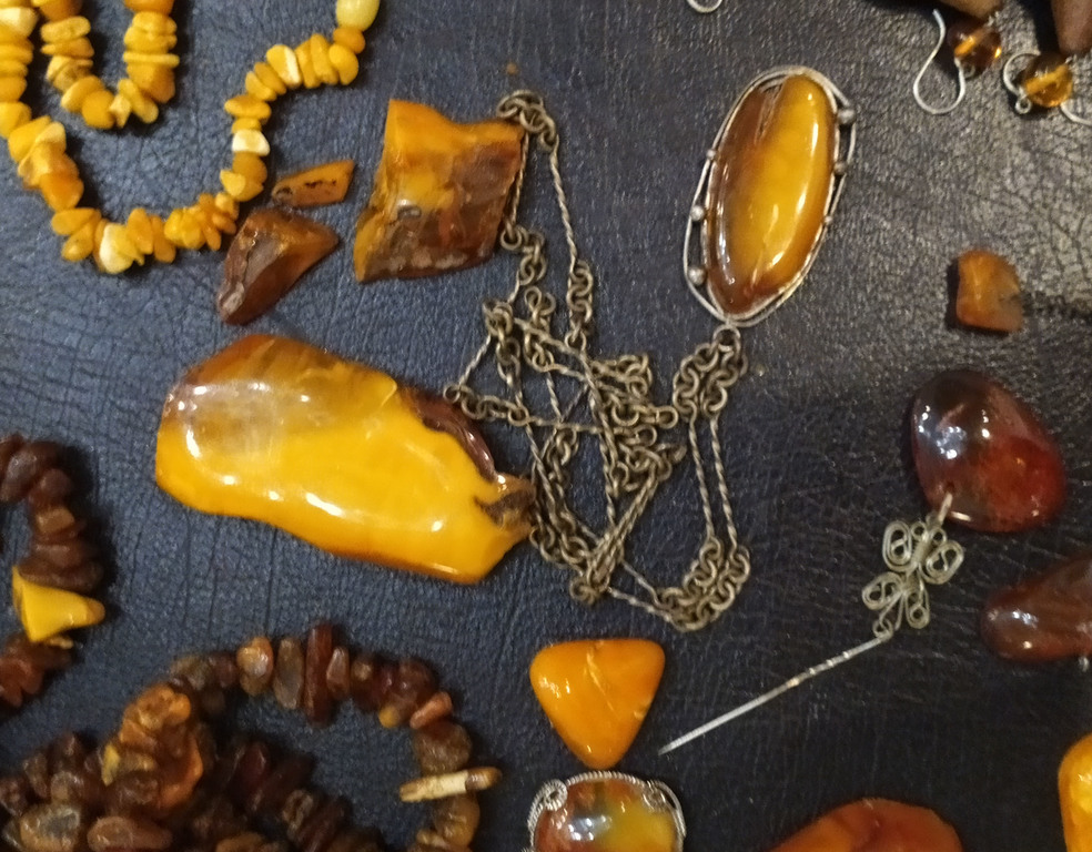 Set of various amber items
