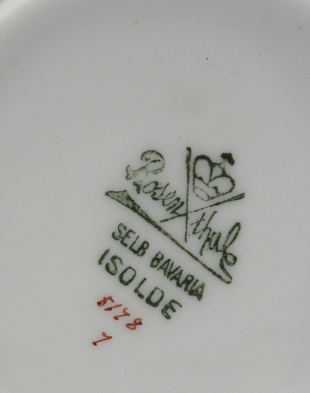 Porcelāna komplekts - tasīte, apakštasīte, šķīvis ( trio) 8 personām (rezerves 5 tasītes un 2 šķīvji)