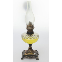 Kerosene lamp