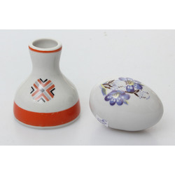 Porcelain vase and egg