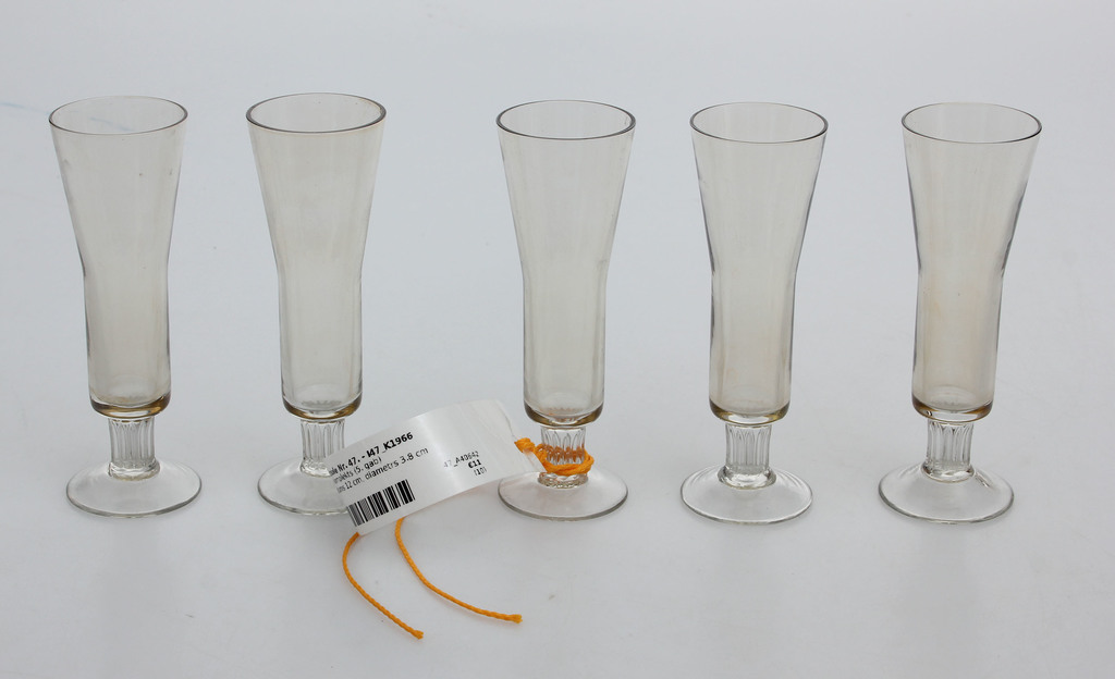 Kомплект стеклянных стаканов (5 шт.)