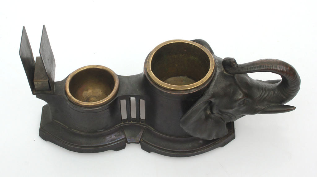 Bronze copper ashtray with copper inserts 