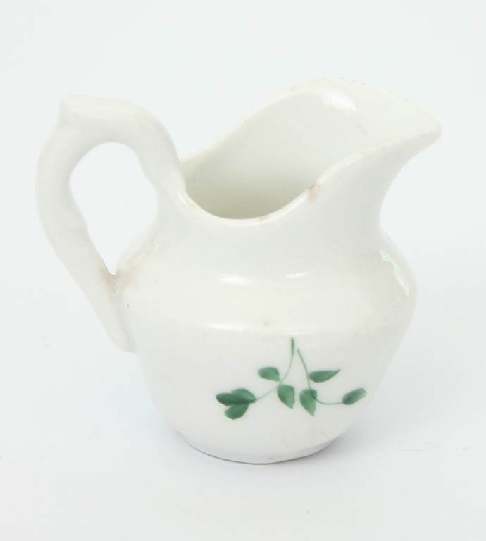Porcelain pitcher (miniature)