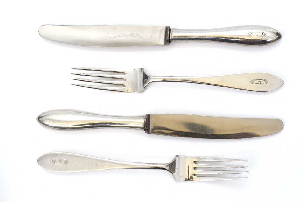 Silver cutlery with the Masonic lodge theme (6 knives, 6 forks)