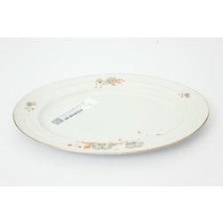 Porcelain serving plate 