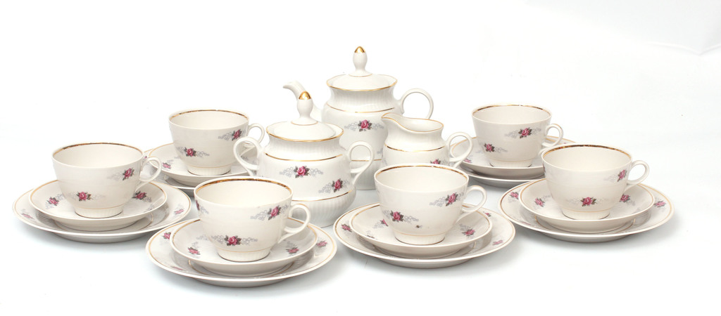 Porcelain set for 6 persons in the original box 