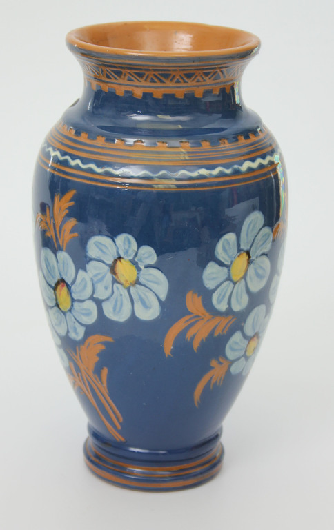  Керамическая ваза 