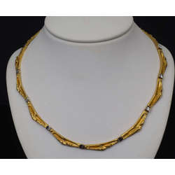 Gold necklace with brilliants 