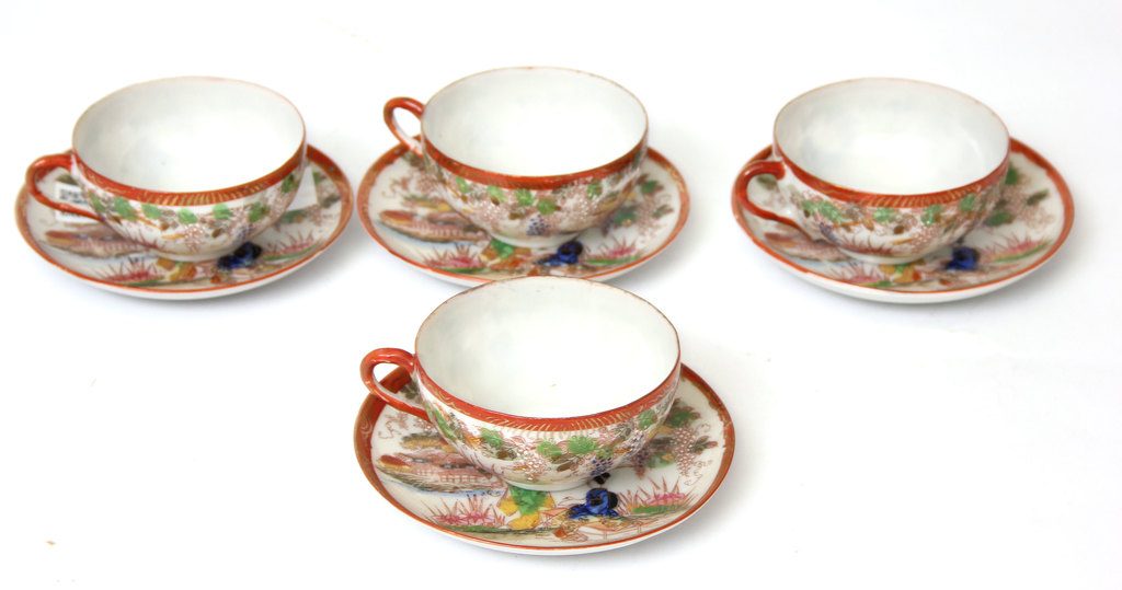 Porcelain cups with saucers (4 pcs. +4 pcs.) 