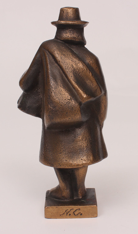 Bronze figurine