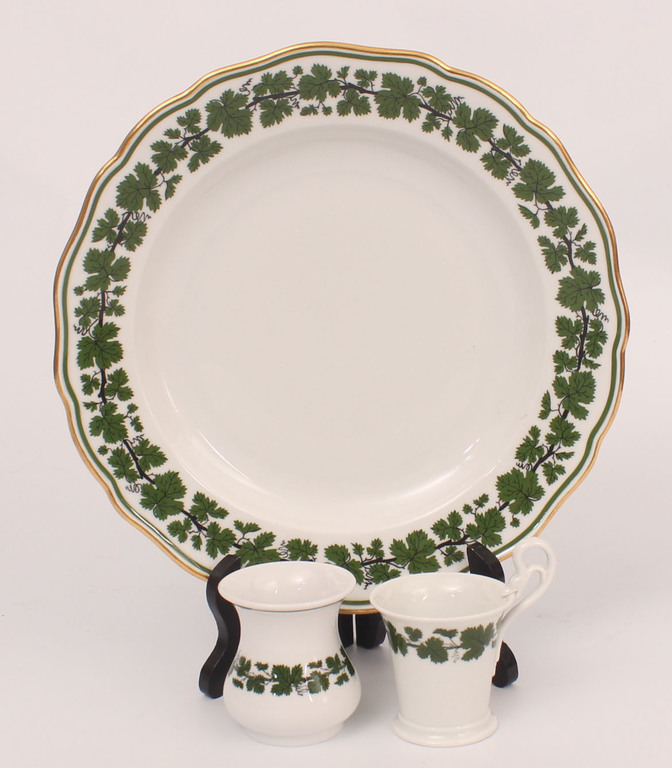 Porcelain object set - plate, cup, vase