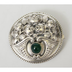 Art Nouveau silver brooch with green agate