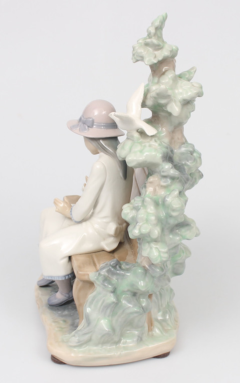  Porcelain figure 