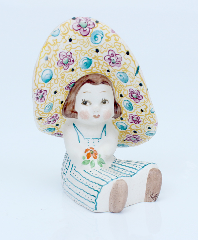 Porcelain figurine 