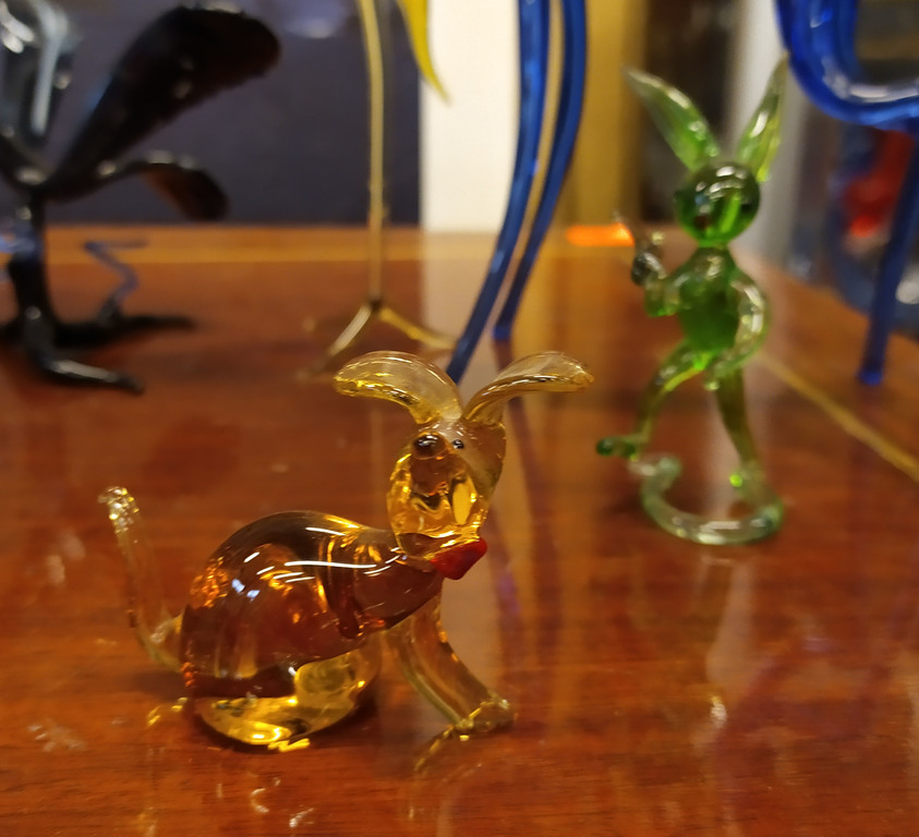 Set of glass beast figurines (8 units)