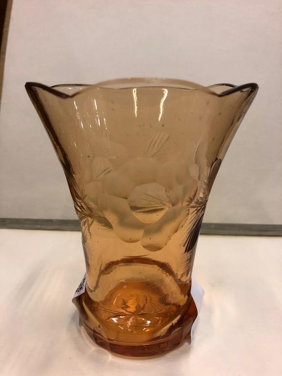 Glass vase