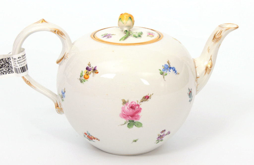 Meissen porcelain teapot