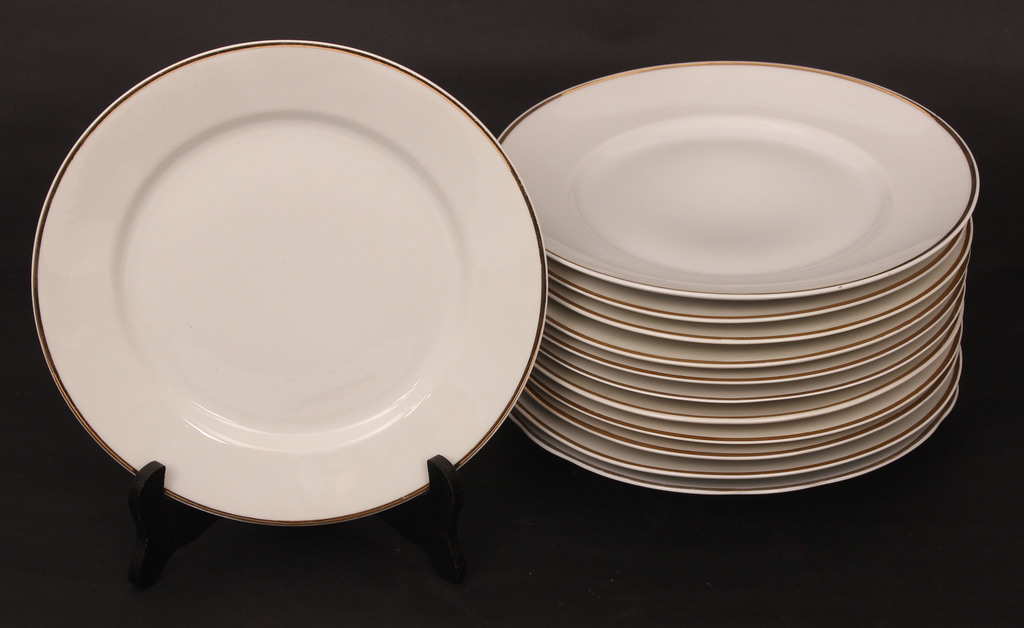 Porcelain plate set 12 pcs.