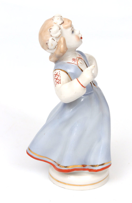 Porcelain figure 