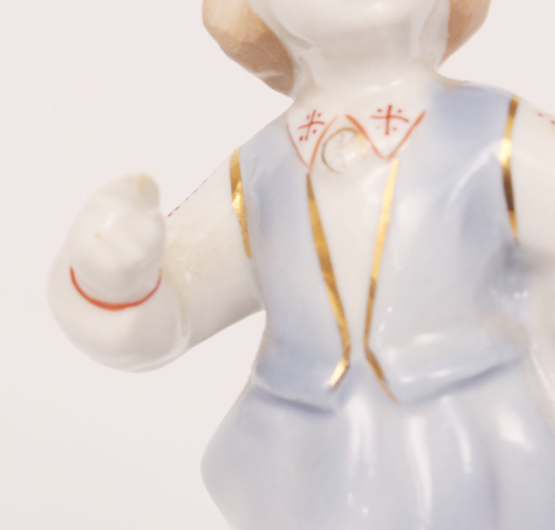 Porcelain figure 