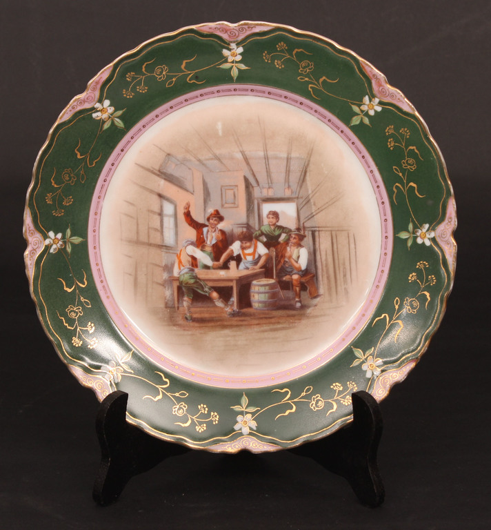 Decorative porcelain plate