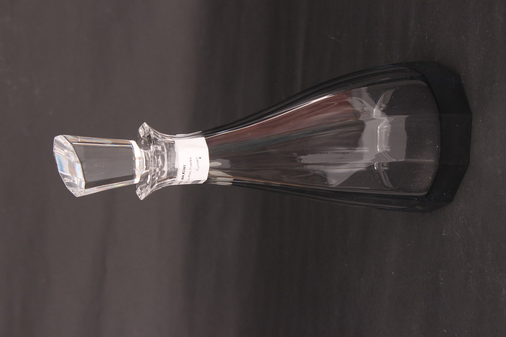 Crystal decanter with cork
