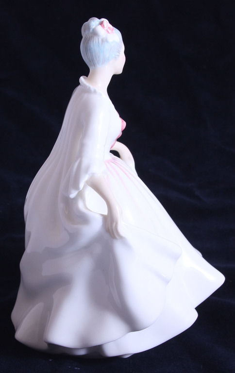 Porcelain figure 