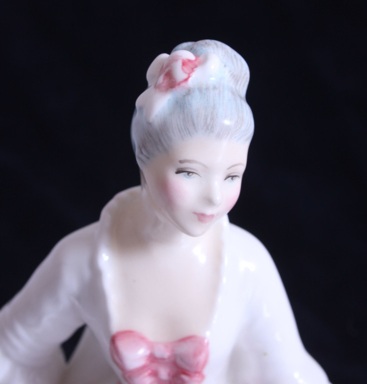 Porcelain figure 