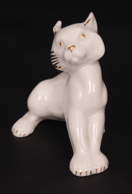 Porcelain figurine 