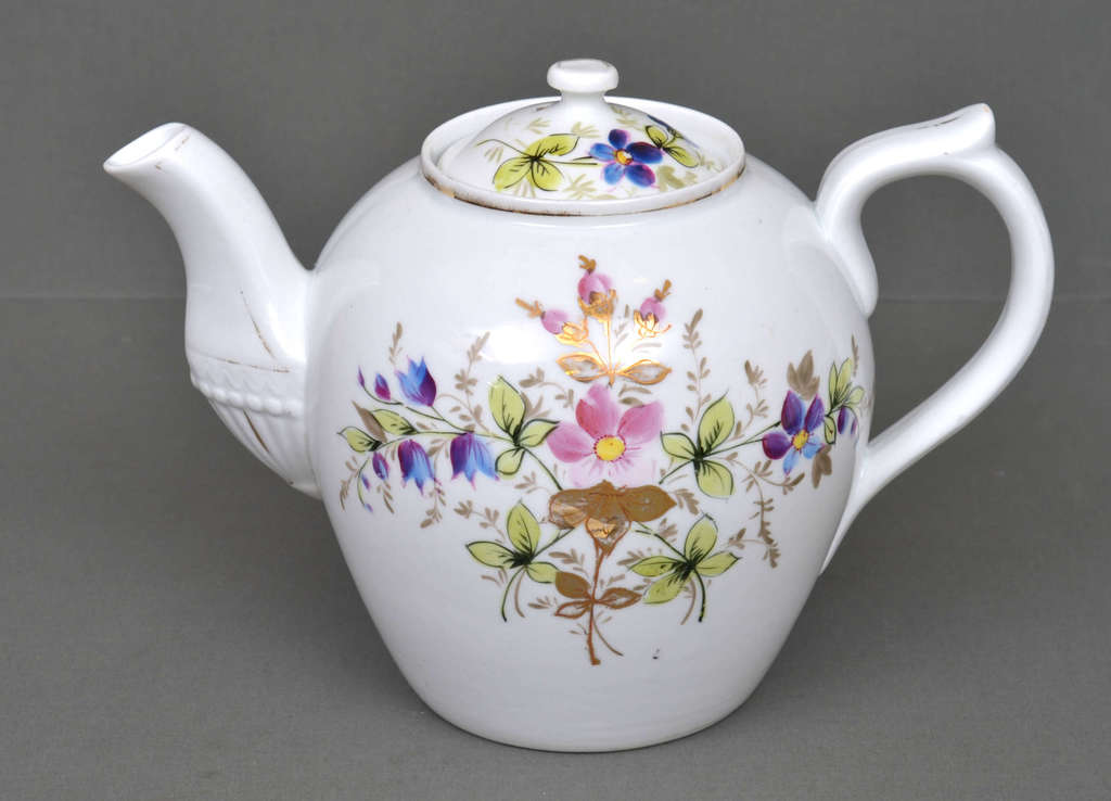 Large teapot with flowers
