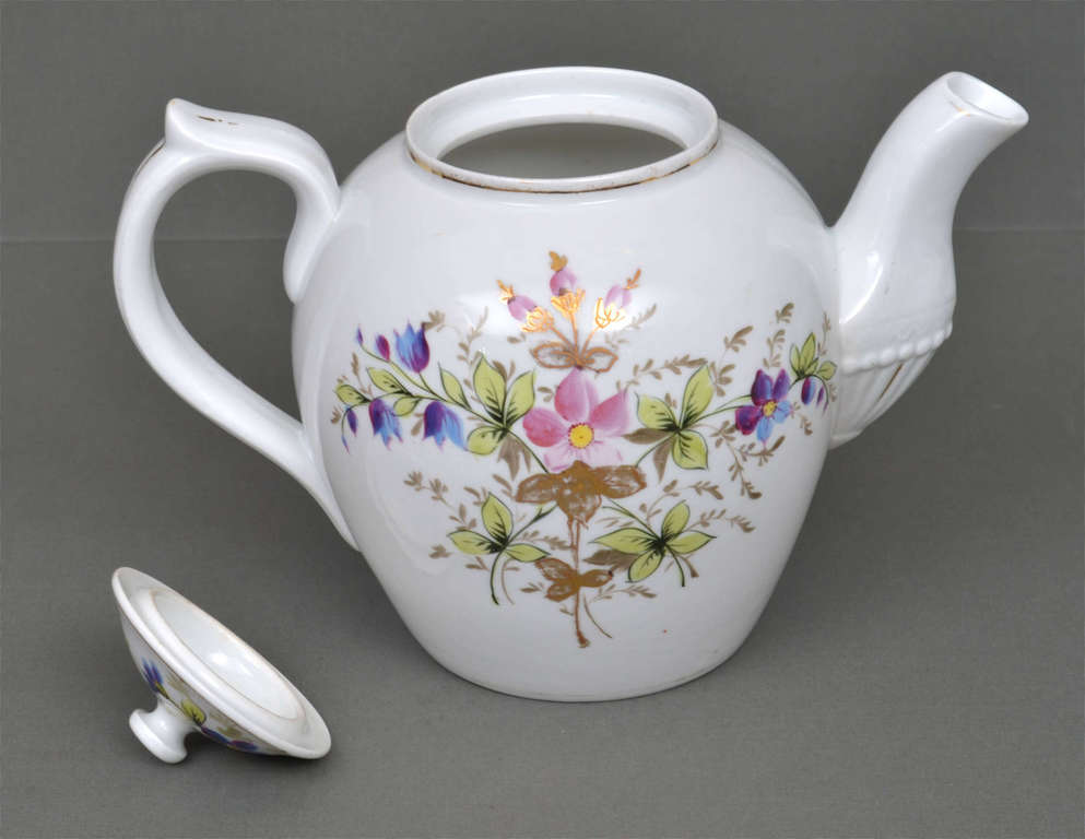 Large teapot with flowers