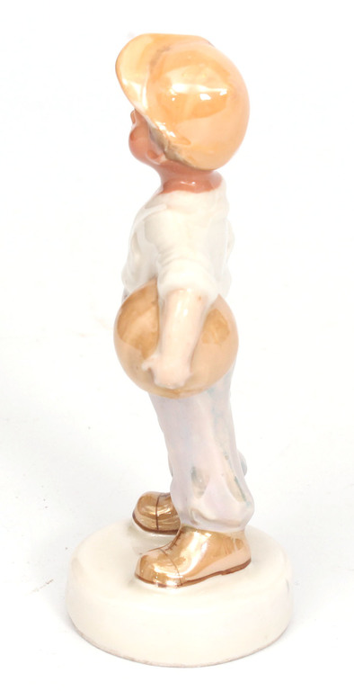 Porcelain figurine 