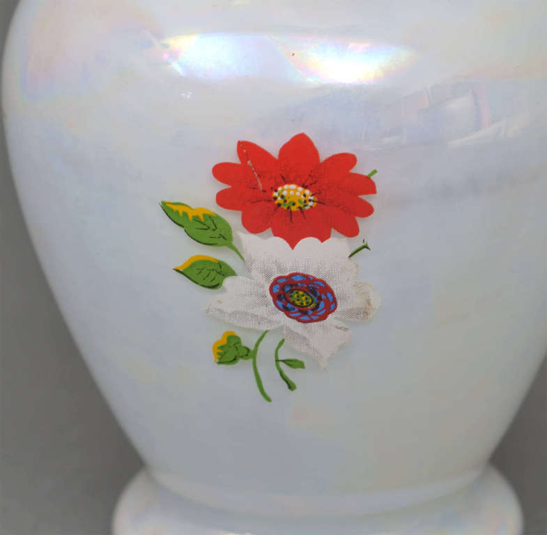 Декоративная стеклянная ваза