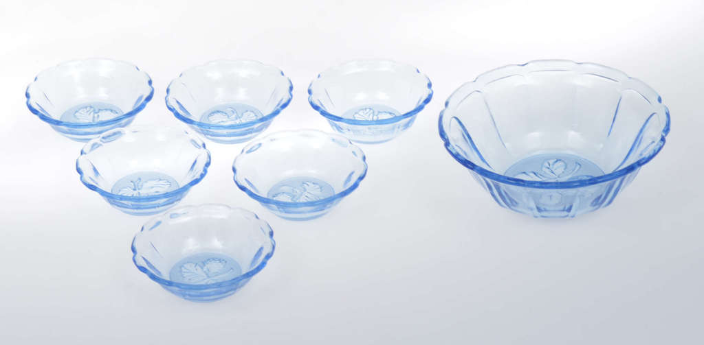 Glass serving dishes 7pcs.