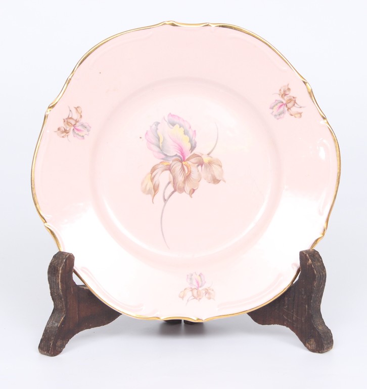 Painted porcelain plate